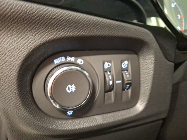 Opel Corsa F 1.2 Edition +Allwetter+LHZ+SHZ+LED+ Opel Corsa F 1.2 Edition +Allwetter+LHZ+SHZ+LED+