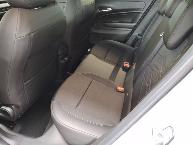 Jeep Avenger Benziner Altitude MY25 1.2 T-GDI Jeep Avenger Benziner Altitude MY25 1.2 T-GDI