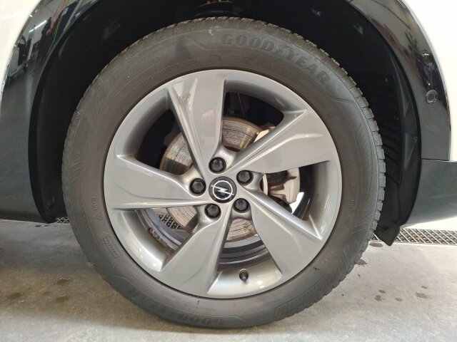 Opel Grandland 1.2 GS +Allwetter+Beh.Front+LHZ+RFK+ Opel Grandland 1.2 GS +Allwetter+Beh.Front+LHZ+RFK+