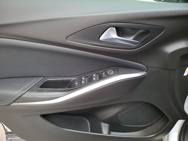 Opel Grandland 1.2 GS +Allwetter+Beh.Front+LHZ+RFK+ Opel Grandland 1.2 GS +Allwetter+Beh.Front+LHZ+RFK+