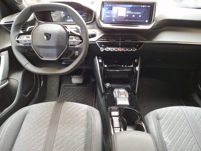 Peugeot 2008 Allure 130 AT8 +LED+EPH+Navi+GJR+LM+ Peugeot 2008 Allure 130 AT8 +LED+EPH+Navi+GJR+LM+