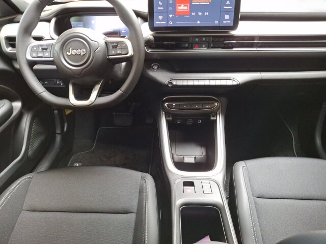 Jeep Avenger e-Hybrid MY25 Altitude 1.2l T3 48V FWD Jeep Avenger e-Hybrid MY25 Altitude 1.2l T3 48V FWD