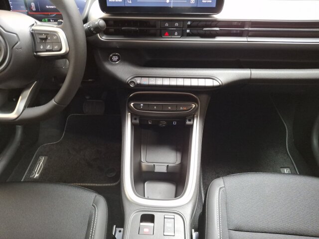 Jeep Avenger e-Hybrid MY25 Altitude 1.2l T3 48V FWD Jeep Avenger e-Hybrid MY25 Altitude 1.2l T3 48V FWD