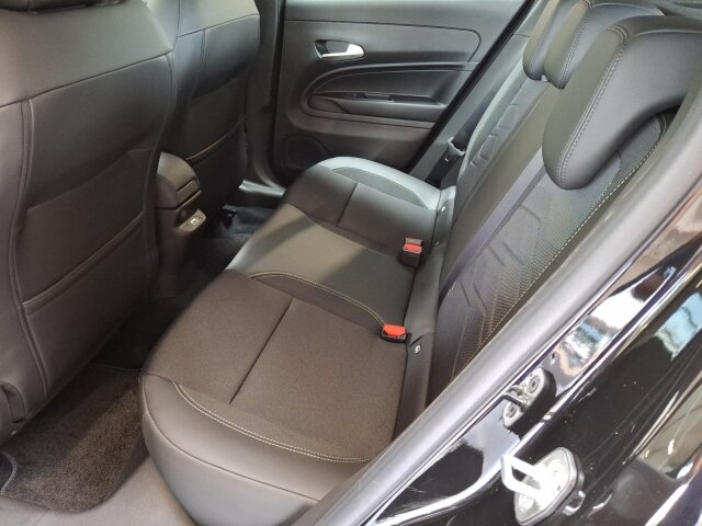 Jeep Avenger e-Hybrid MY25 Altitude 1.2l T3 48V FWD Jeep Avenger e-Hybrid MY25 Altitude 1.2l T3 48V FWD