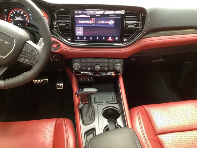 Dodge Durango Hellcat 6.2l Hemi V8 6-Sitzer Dodge Durango Hellcat 6.2l Hemi V8 6-Sitzer