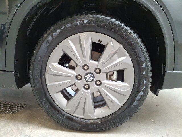 Suzuki Vitara 1.4 HYBRID Comfort Klimaautomatik Allwetter Suzuki Vitara 1.4 HYBRID Comfort Klimaautomatik Allwetter