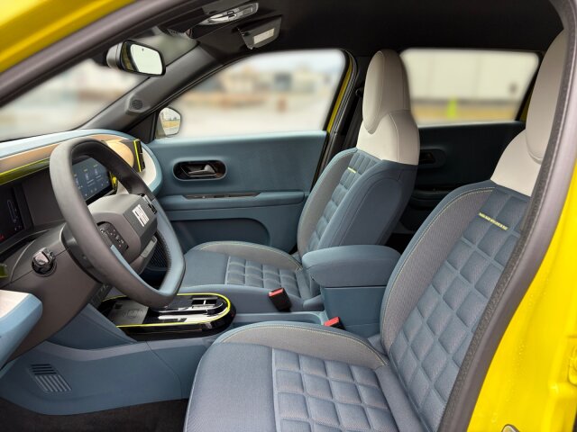 Fiat Grande Panda 1.2 Mild-Hybrid (EURO 6e) Fiat Grande Panda 1.2 Mild-Hybrid (EURO 6e)