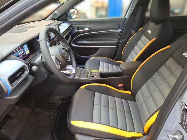 Jeep Avenger 4xe MY25 The North Face 1.2l T3 eAWD Jeep Avenger 4xe MY25 The North Face 1.2l T3 eAWD