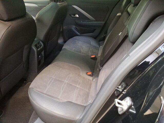 Opel Astra L ST 1.2 Turbo Ultimate Automatik Klimaautomatik Alcantara Opel Astra L ST 1.2 Turbo Ultimate Automatik Klimaautomatik Alcantara