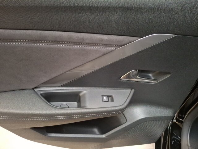 Opel Astra L ST 1.2 Turbo Ultimate Automatik Klimaautomatik Alcantara Opel Astra L ST 1.2 Turbo Ultimate Automatik Klimaautomatik Alcantara