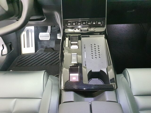 Citroën C5 Aircross MAX 145 +Winter+Kamera+13Navi+AHK+ Citroën C5 Aircross MAX 145 +Winter+Kamera+13Navi+AHK+