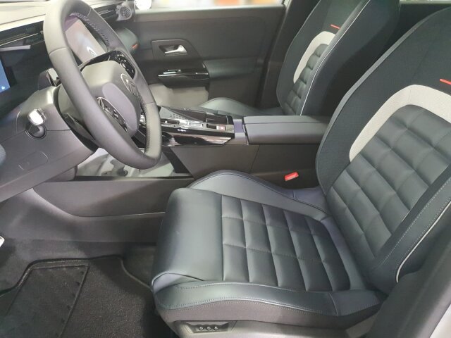 Citroën C5 Aircross MAX 145 +Winter+Kamera+13Navi+AHK+ Citroën C5 Aircross MAX 145 +Winter+Kamera+13Navi+AHK+