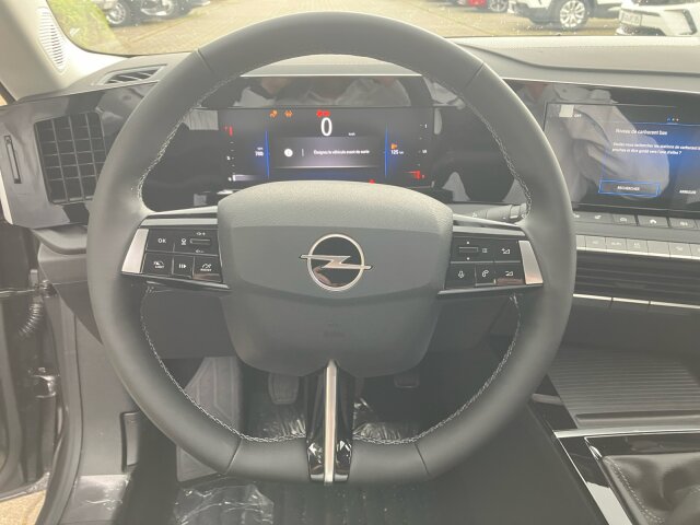 Opel Astra ST 1.2 Edition +Rückfahrkamera+LED+LHZ Opel Astra ST 1.2 Edition +Rückfahrkamera+LED+LHZ