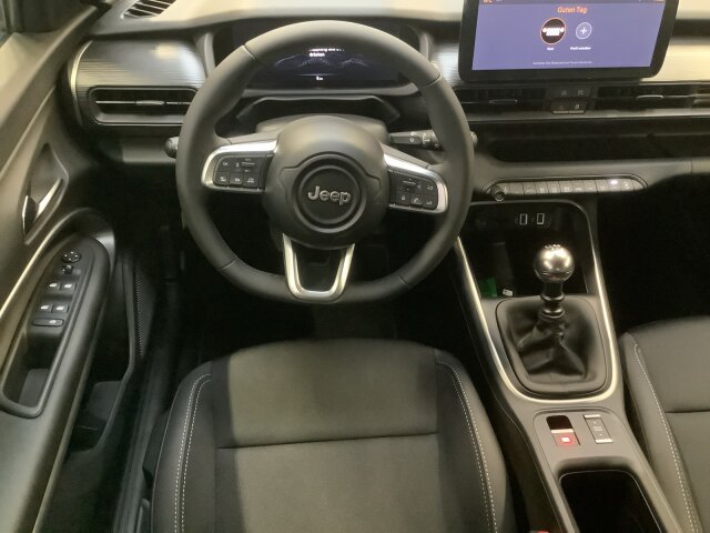 Jeep Avenger Benziner MY24 Altitude 1.2 T3 MT FWD Jeep Avenger Benziner MY24 Altitude 1.2 T3 MT FWD