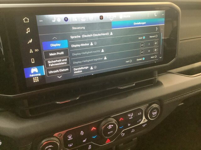 Jeep WRANGLER ICE MY2024 Sahara 2.0l T-GDI (272 PS) Jeep WRANGLER ICE MY2024 Sahara 2.0l T-GDI (272 PS)