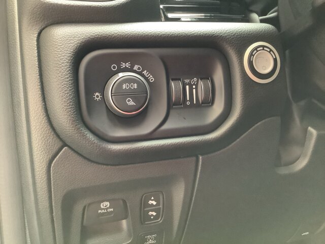 Dodge RAM 1500 MY2025 Laramie Crew Cab 3.0L Hurricane Dodge RAM 1500 MY2025 Laramie Crew Cab 3.0L Hurricane