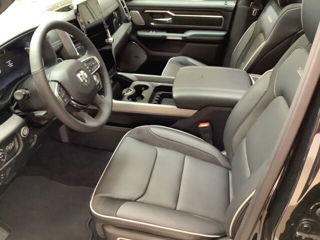 Dodge RAM 1500 MY2025 Laramie Crew Cab 3.0L Hurricane Dodge RAM 1500 MY2025 Laramie Crew Cab 3.0L Hurricane