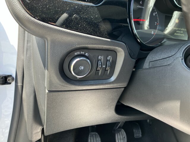 Opel Corsa F 1.2 Turbo 100PS Edition +SHZ+Klima+EPH+Alu+LHZ+ Opel Corsa F 1.2 Turbo 100PS Edition +SHZ+Klima+EPH+Alu+LHZ+