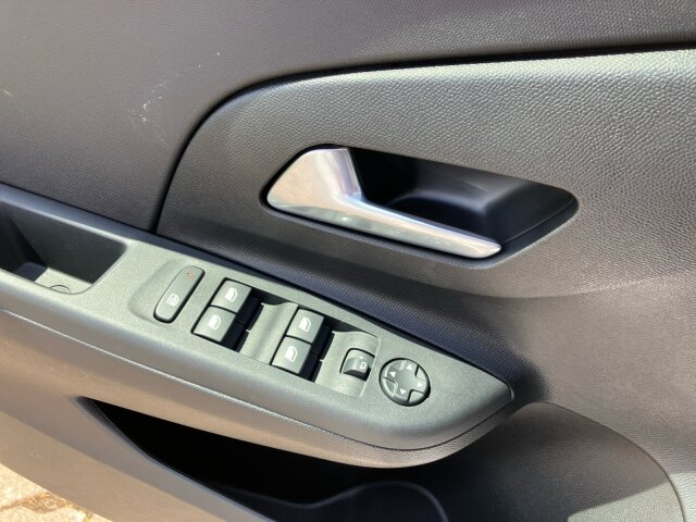 Opel Corsa F 1.2 Turbo 100PS Edition +SHZ+Klima+EPH+Alu+LHZ+ Opel Corsa F 1.2 Turbo 100PS Edition +SHZ+Klima+EPH+Alu+LHZ+