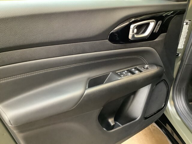 Jeep Compass 80th Anniversary 1.3 PHEV EURO6d Jeep Compass 80th Anniversary 1.3 PHEV EURO6d