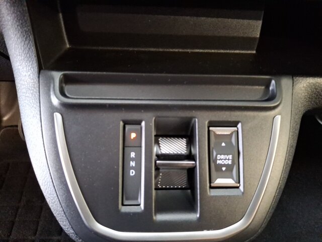 Citroën Jumpy KAWA L3 BHDi 145 EAT8 +NAV+Kamera+AHZV+ Citroën Jumpy KAWA L3 BHDi 145 EAT8 +NAV+Kamera+AHZV+