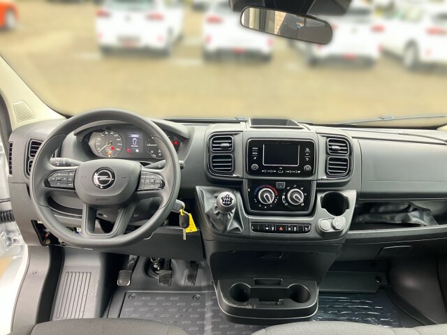 Opel Movano DoKa 7-Sitze +Allwetter+AHK+Kamera+ Opel Movano DoKa 7-Sitze +Allwetter+AHK+Kamera+