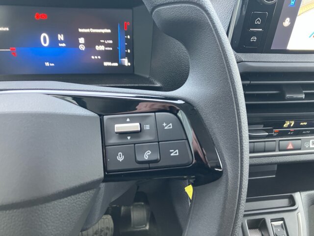 Opel Vivaro 2.2 D XL L3 +Kamera+3-Zonen-Klima+ Opel Vivaro 2.2 D XL L3 +Kamera+3-Zonen-Klima+