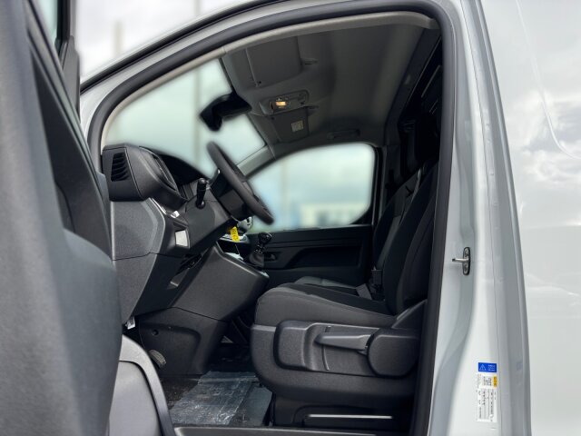 Peugeot Expert L2 BHDi 145 +Kamera+Holz+AHK+Moduwork+ Peugeot Expert L2 BHDi 145 +Kamera+Holz+AHK+Moduwork+