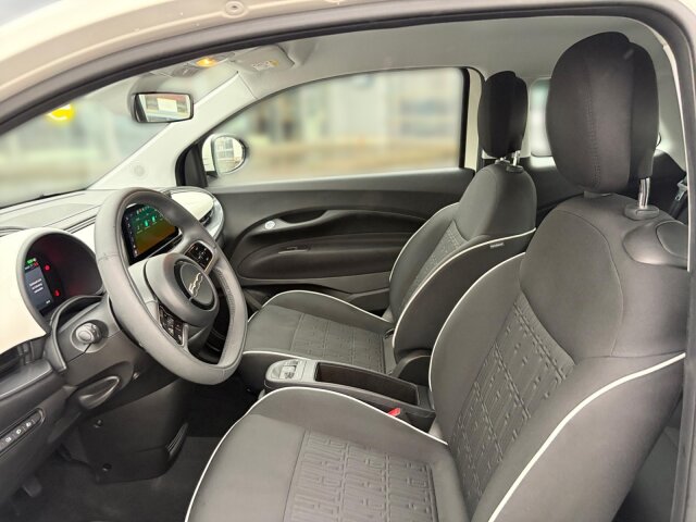 Fiat 500e Base Automatik Klimaautomatik Fiat 500e Base Automatik Klimaautomatik