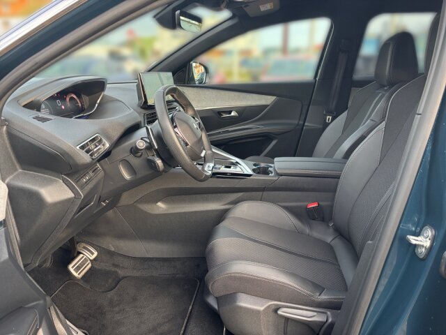 Peugeot 3008 GT 130 EAT8 Navi+Grip+SHZ+Kamera Peugeot 3008 GT 130 EAT8 Navi+Grip+SHZ+Kamera
