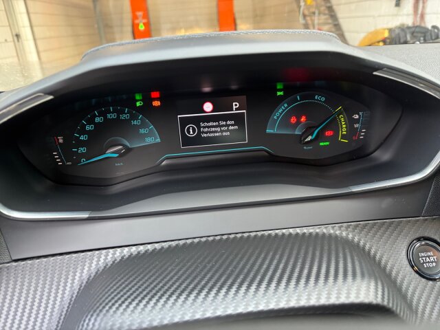 Peugeot Active 136 Elektromotor +SHZ+EPH+Klima+ Peugeot Active 136 Elektromotor +SHZ+EPH+Klima+