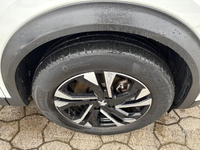 Peugeot E-2008 Allure Pack 136 +EPH+Klima+LED+11KW OBC+ Peugeot E-2008 Allure Pack 136 +EPH+Klima+LED+11KW OBC+