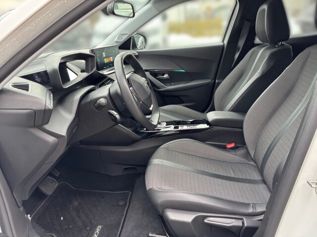 Peugeot E-2008 Allure Pack 136 +EPH+Klima+LED+11KW OBC+ Peugeot E-2008 Allure Pack 136 +EPH+Klima+LED+11KW OBC+