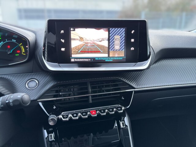 Peugeot E-2008 Allure 136 +LED+EPH+Kamera+11KW OBC+ Peugeot E-2008 Allure 136 +LED+EPH+Kamera+11KW OBC+