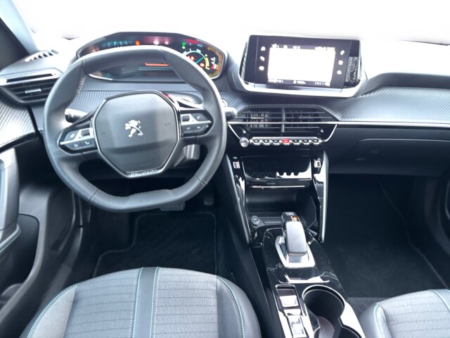 Peugeot E-2008 Allure 136 +LED+EPH+Kamera+11KW OBC+ Peugeot E-2008 Allure 136 +LED+EPH+Kamera+11KW OBC+