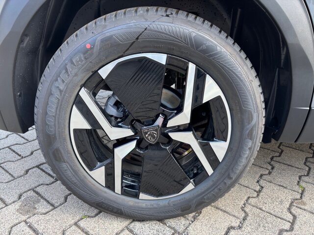 Peugeot 2008 GT 145 +Alcantara+360°Kamera+Navi+ACC+ Peugeot 2008 GT 145 +Alcantara+360°Kamera+Navi+ACC+