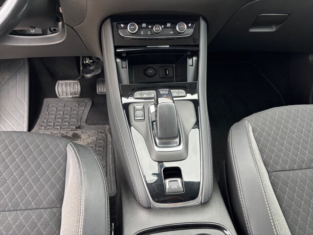 Opel 1.6 Plug-in-Hybrid Edition Automatik Sitzheizung 224PS Opel 1.6 Plug-in-Hybrid Edition Automatik Sitzheizung 224PS