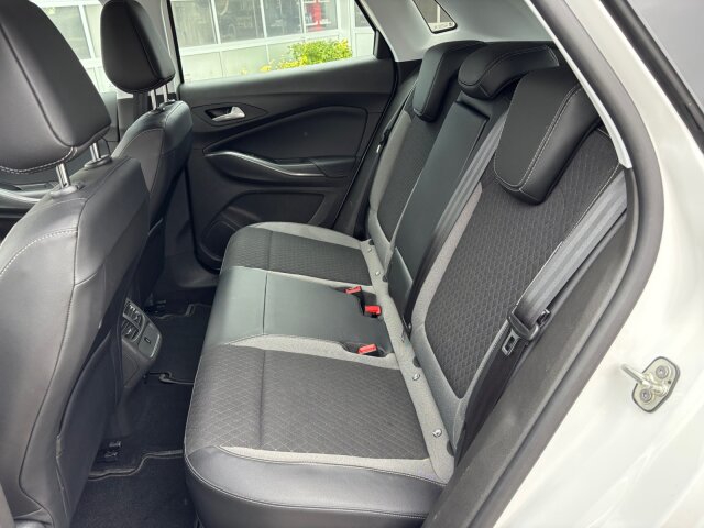 Opel 1.6 Plug-in-Hybrid Edition Automatik Sitzheizung 224PS Opel 1.6 Plug-in-Hybrid Edition Automatik Sitzheizung 224PS