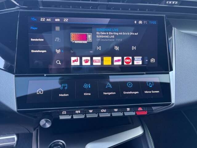 Peugeot E-408 GT 210 +Pano-Dach+Navi+360°Kamera+LED+ Peugeot E-408 GT 210 +Pano-Dach+Navi+360°Kamera+LED+