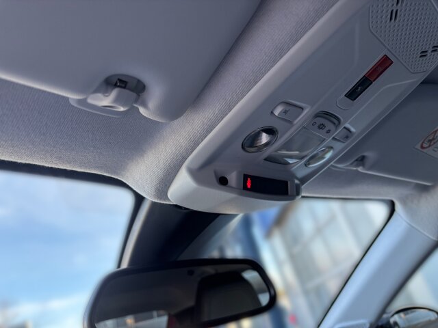 Peugeot E-208 Allure Pack 136 +Klima+EPH+SHZ+LED+ Peugeot E-208 Allure Pack 136 +Klima+EPH+SHZ+LED+