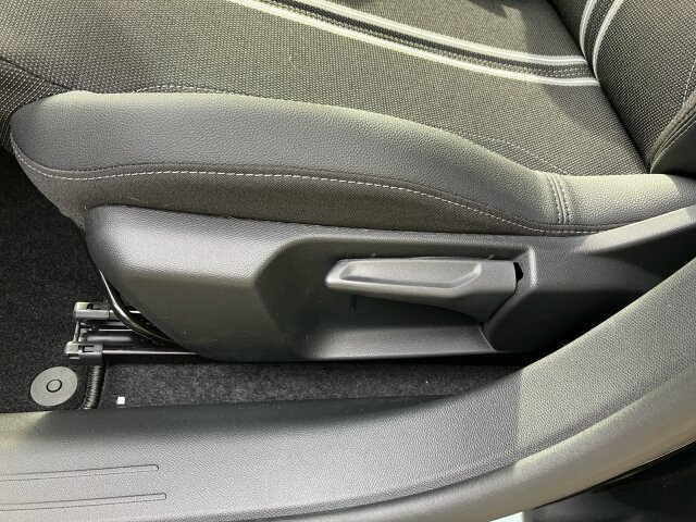 Opel Corsa F 1.2 GS Einparkhilfe Lenkradheizung SHZ Opel Corsa F 1.2 GS Einparkhilfe Lenkradheizung SHZ