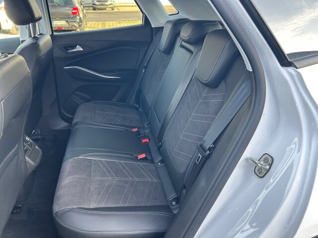 Opel Grandland 1.2 GS +Beh.Front+Alcantara+LHZ+RFK+ Opel Grandland 1.2 GS +Beh.Front+Alcantara+LHZ+RFK+