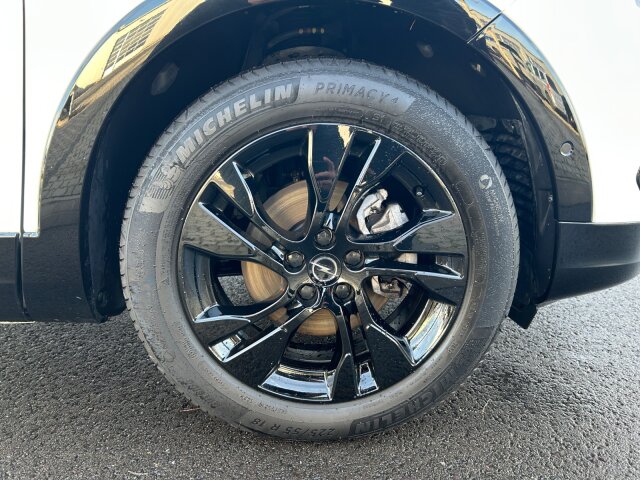 Opel Grandland 1.2 GS +Beh.Front+Alcantara+LHZ+RFK+ Opel Grandland 1.2 GS +Beh.Front+Alcantara+LHZ+RFK+