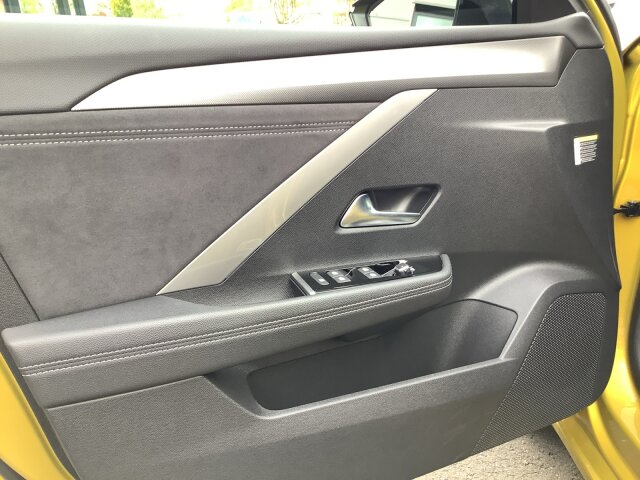 Opel Astra 1.2 Turbo Ultimate Automatik Alcantara Sitzheizung Opel Astra 1.2 Turbo Ultimate Automatik Alcantara Sitzheizung