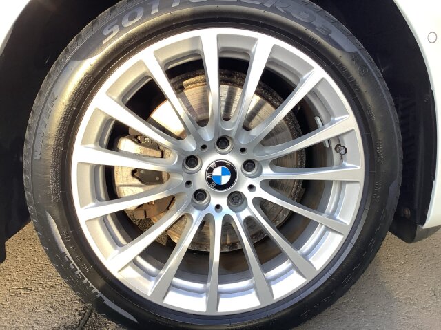 BMW 5er - 520 i Mild Hybrid Luxury Line Automatik (BDK) BMW 5er - 520 i Mild Hybrid Luxury Line Automatik (BDK)