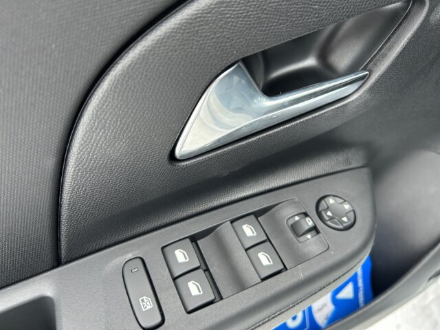 Opel Corsa Edition 1.2 +Allwetter+Lenkradheizung+SHZ+ Opel Corsa Edition 1.2 +Allwetter+Lenkradheizung+SHZ+