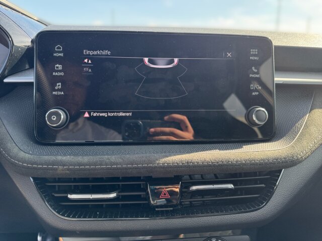 Skoda FABIA SELECTION 1.0 TSI *DYNAMIC-PAKET* Skoda FABIA SELECTION 1.0 TSI *DYNAMIC-PAKET*