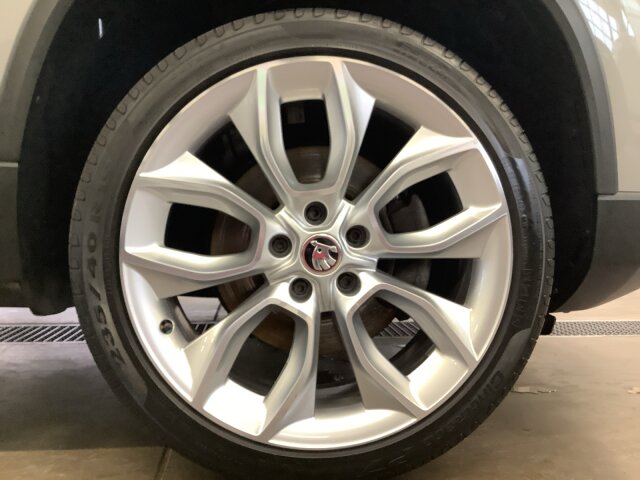 Skoda KAROQ TSI DSG STYLE *LED*NAV*ACC*KAMERA*PANORAMA Skoda KAROQ TSI DSG STYLE *LED*NAV*ACC*KAMERA*PANORAMA