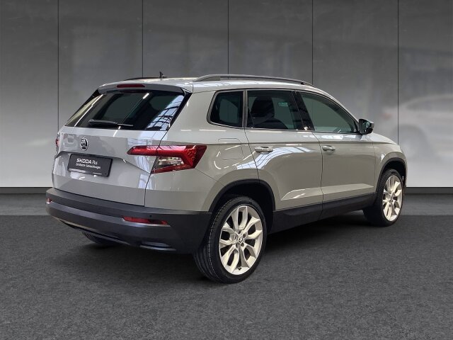 Skoda KAROQ TSI DSG STYLE *LED*NAV*ACC*KAMERA*PANORAMA Skoda KAROQ TSI DSG STYLE *LED*NAV*ACC*KAMERA*PANORAMA