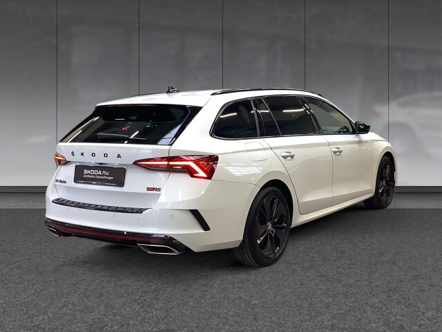 Skoda OCTAVIA CCOMBI TDI 4X4 DSG RS **AHK*COLUMBUS*ACC Skoda OCTAVIA CCOMBI TDI 4X4 DSG RS **AHK*COLUMBUS*ACC